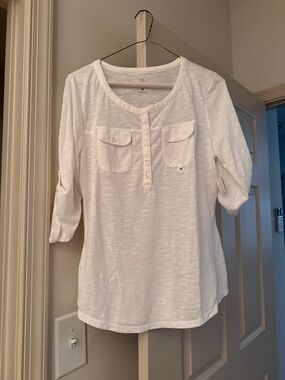 New York & Company White Button-Front Henley with Chest Pockets